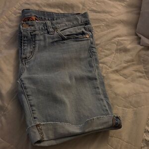 Tory Burch tomboy Light Blue Denim Shorts size 26
